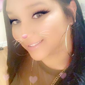 Meet your Posher, Esther